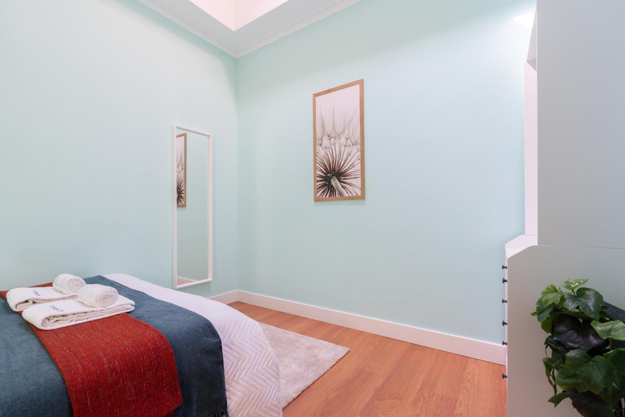 Host Wise - Colorful Bright Flat With Balcony Daire Porto Oda fotoğraf